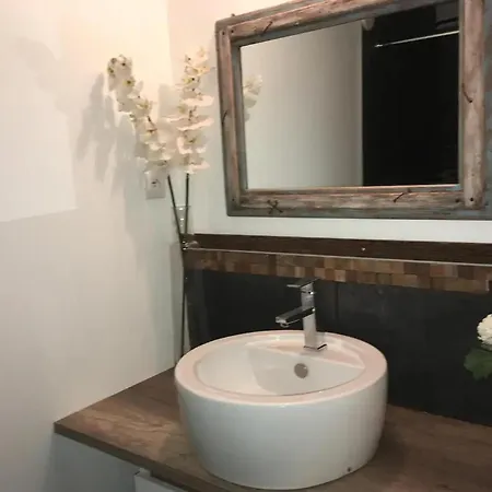 Вилла Magnificent In Nuaill D Aunis With Wellness