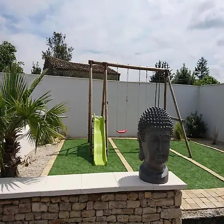 Magnificent In Nuaill D Aunis With Wellness Вилла Nuaille-d'Aunis